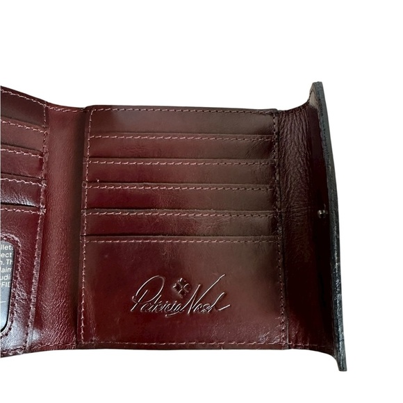 Patricia Nash Reiti Wallet - Picture 5 of 14